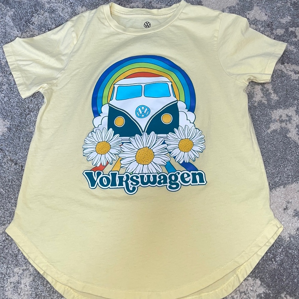 NWOT Volkswagen Vintage 70s Inspired Graphic T-Shirt